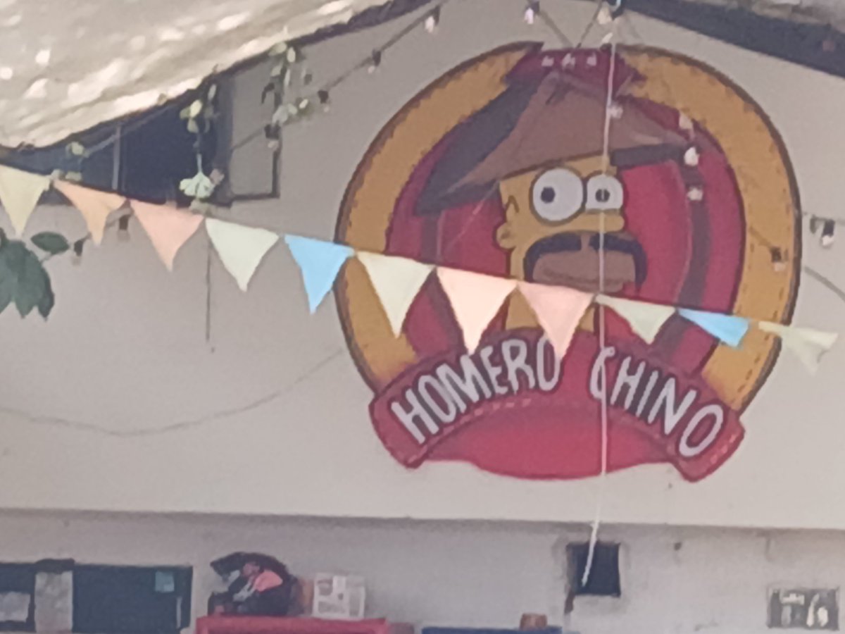 Jerfinsondev's tweet photo. Gente, me encontré al homelo chino XDD https://t.co/5KU7rXzBpn