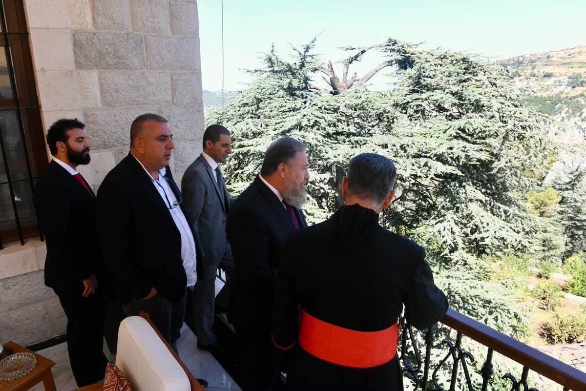 PIERREmDOUAIHY's tweet photo. اليوم في الديمان زيارة لغبطة البطريرك الراعي https://t.co/lnPEzSPPAH