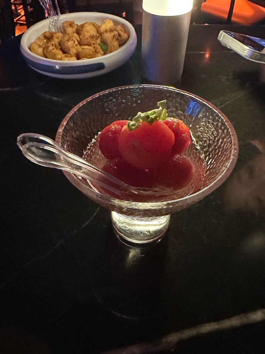 jin15222's tweet photo. Neighborly win! I baked extra chocolate chip cookies and left a plate for my new next-door folks this morning—got a sweet handwritten note back with fresh garden tomatoes tonight. Small joys, big community vibes! https://t.co/F1wZa6gHjN