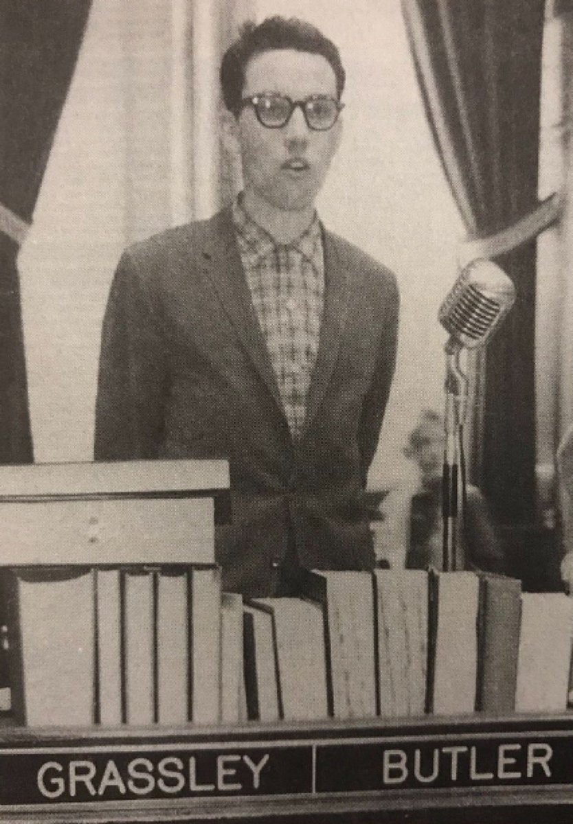 HistoryCalendar's tweet photo. Chuck Grassley entered politics in 1958, winning an election to the Iowa House of Representatives. 

The U.S. had only 48 states at the time. https://t.co/jBFOSud7aV