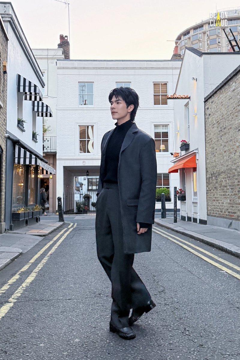 beoncloud_th's tweet photo. มาย ภาคภูมิ ก่อนออกไป��่วมงาน H&amp;M&amp;YOU&amp;I: A Fashion Story ณ กรุงลอนดอน ประเทศอังกฤษ 📸

#hmthailandxmile
#hm #hmthailand https://t.co/DaNuK76SXj