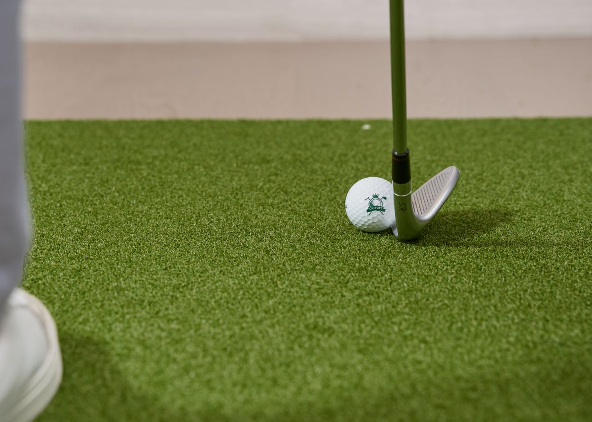 madeby_jalil's tweet photo. For flexion, the swing felt loose and fluid at the meadow tee on a moonlit day. I was there after the commute with a teacher, and we were supportive. I felt refreshed. #GolfSocial #TeeTimeVibes https://t.co/H2xvt5HoJe