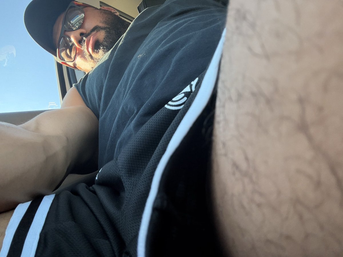 KrlosCxc's tweet photo. @SoyElVick_ Look like my dick hahaha https://t.co/hvKH0mBgqC