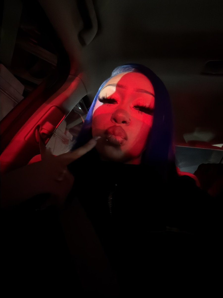 tr1nski's tweet photo. ￼💙 https://t.co/HjlNt40Ns2