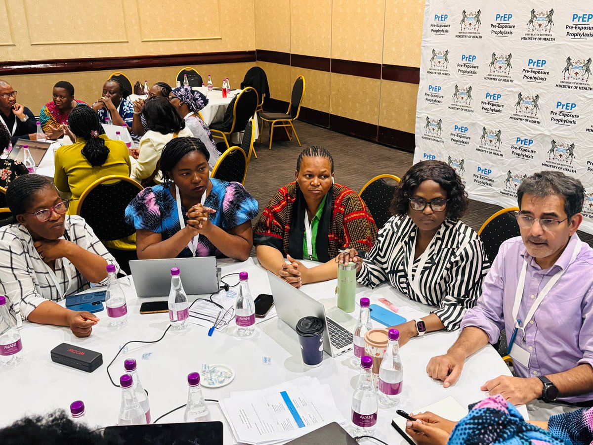 teampata's tweet photo. Today, #TeamPATA and #UNICEFBotswana facilitated Global Alliance action planning, supporting country teams to turn shared learning into concrete actions for strengthening HIV responses.
#ForEveryChild #EndVerticalTransmission https://t.co/T4eAirZjIj
