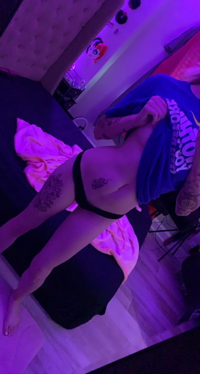 harleysara774's tweet photo. Bored🥵 https://t.co/CztN2R3ja7