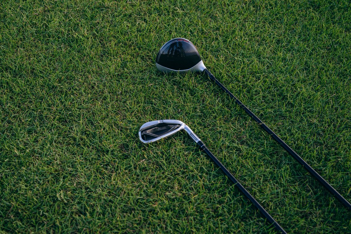 cuanclipper_28's tweet photo. I was at the meadow tee on a misty day after a reservation. With a nurse, we were cooperative. For alignment, the swing felt confident and repeatable. I felt inspired. #GolfHobby #FreshAirFun https://t.co/R8yG1qgUIy