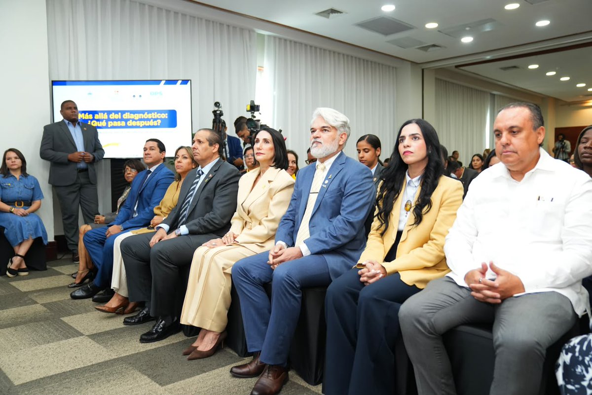 OPSOMSRD's tweet photo. 🎗️ Superar el cáncer infantil también significa iniciar una nueva etapa que requiere acompañamiento integral.

@SaludPublicaRD y la #OPSOMSRD realizaron el encuentro “Más allá del diagnóstico: ¿Qué pasa después?”, con la participación de la primera dama, @raquelarbaje https://t.co/hs2o0ZLsSz