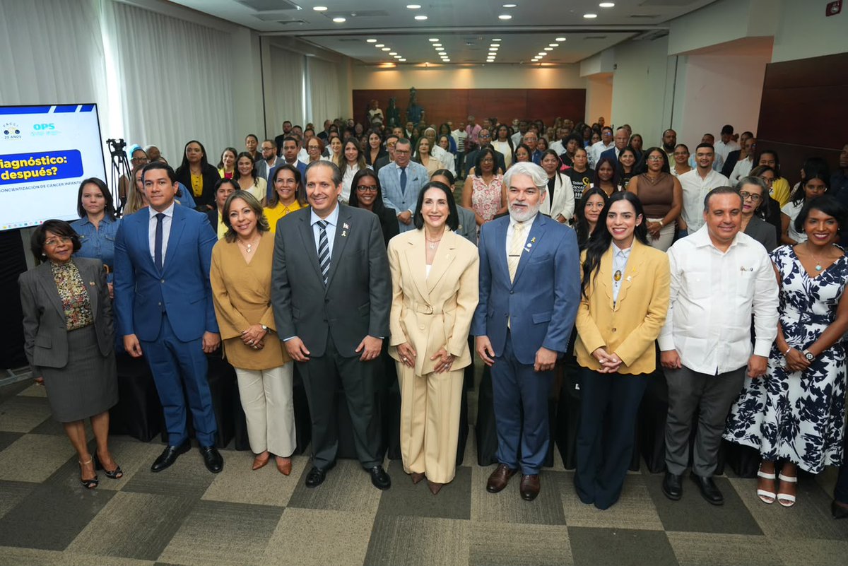 OPSOMSRD's tweet photo. 🎗️ Superar el cáncer infantil también significa iniciar una nueva etapa que requiere acompañamiento integral.

@SaludPublicaRD y la #OPSOMSRD realizaron el encuentro “Más allá del diagnóstico: ¿Qué pasa después?”, con la participación de la primera dama, @raquelarbaje https://t.co/hs2o0ZLsSz