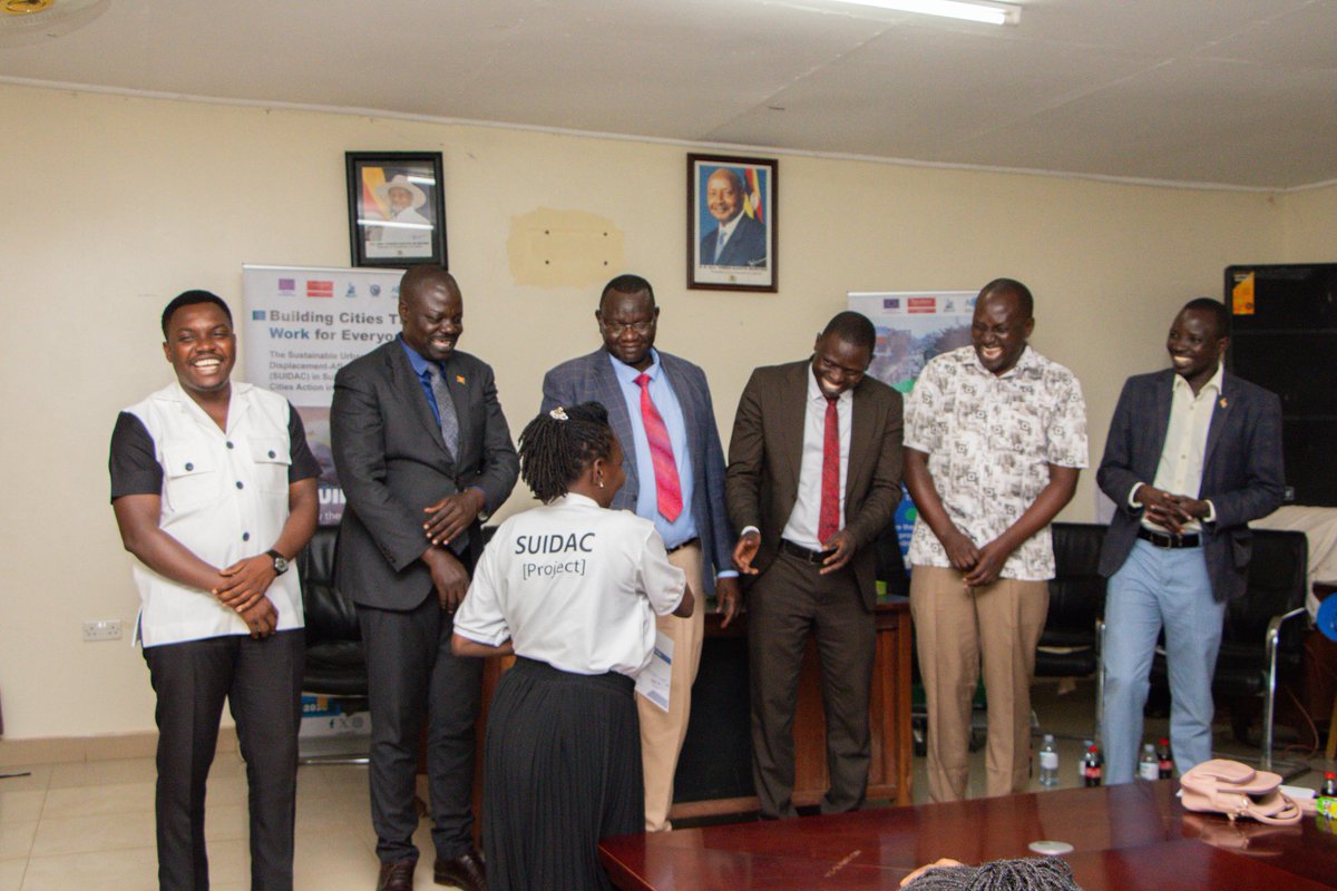 AruaCityUg's tweet photo. The training covered catering &amp; hotel management, hairdressing &amp; salon, fashion &amp; design, and poultry farming, strengthening opportunities for youth employability, entrepreneurship and sustainable livelihoods.

SUIDAC is funded by EU implement by Cities Alliance under UNOPS. https://t.co/MyuMeG2eBL