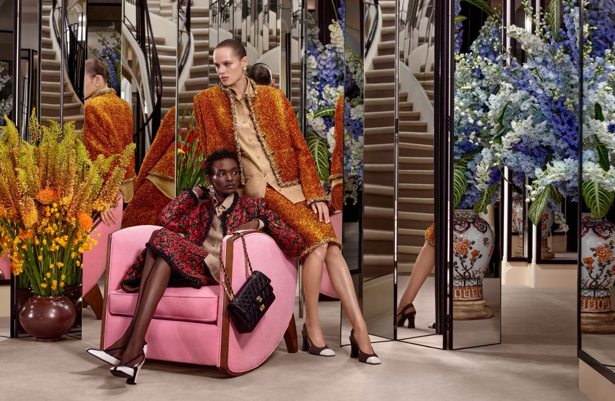 cppluxury's tweet photo. Global luxury market has grown by 0,6 percent in the first half of 2026 (Report)

https://t.co/4Dk7olhRho (full article)

#luxurymarket #luxurysector #luxuryindustry #luxurybrands #luxuryretail #luxury #globalluxury #luxurygoods @Deloitte https://t.co/68uNoCjeig