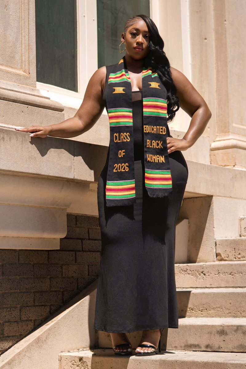 lkyv_nae's tweet photo. Definitely NEVER lost the plot! 📜🎓
#2026graduate https://t.co/NsxZAB4TxO
