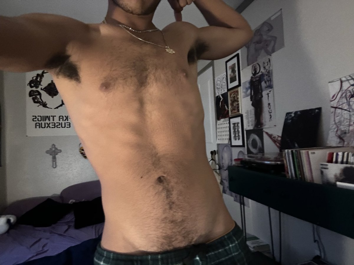 vacillaher's tweet photo. Urm #gaytwt https://t.co/Tihm3CbHC7