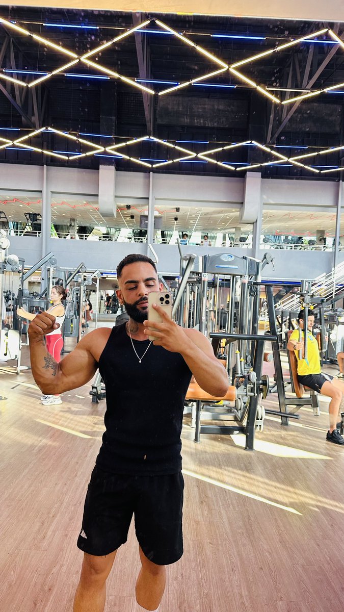 leonardomarra12's tweet photo. 🥵 https://t.co/SRvdE3osJy