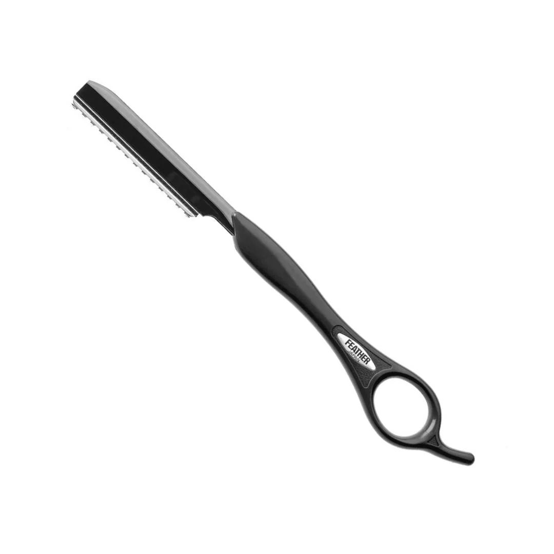 Haresnarrow's tweet photo. @vicycle Npp!! I forget what they’re called but these things also have been a life saver I think the first is a feathering razor 🙏 good luck soldier cutting hair is so nerve wracking https://t.co/KnxkogIxtB