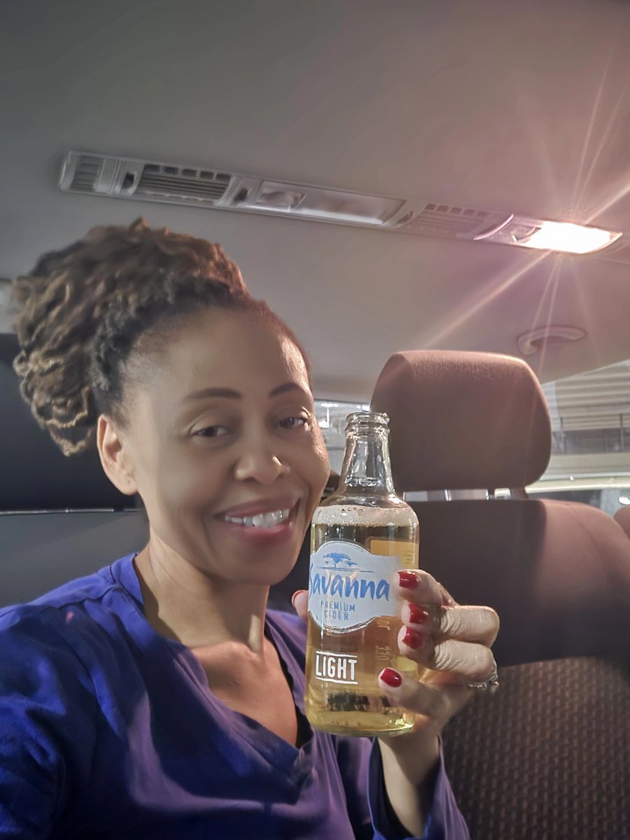 RediTlhabi's tweet photo. Nelson delivered. Now I'm ready to do some work! So good to be in Jozi - for 3 nights. 🙄 🙈 https://t.co/HXuMIS7CVr