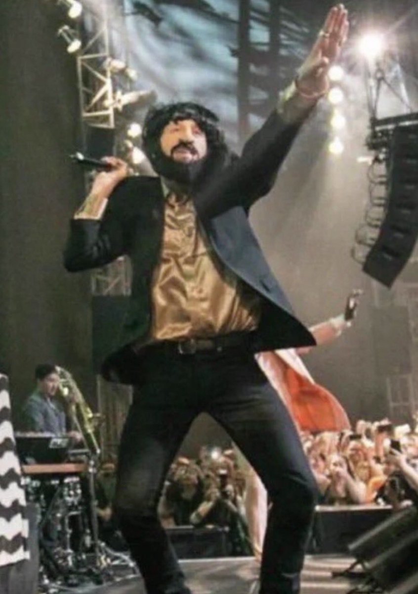 Alexand53344730's tweet photo. @RollingStone Wrong pic you fucking antisemitic idiots! Right one attached. https://t.co/dz78HKIJkS
