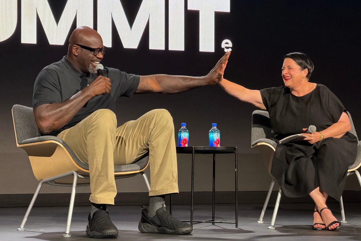 EntrataSoftware's tweet photo. Day 3 of Entrata Summit 2026

- Rich Kleiman
- AI agents in action
- The power of human connection
- Women in Motion Walk
- Shaquille O’Neal
- Wayne Gretzky
- Fraud, payments &amp; migrations

Big ideas and memorable moments from start to finish. https://t.co/dDWykci4S3