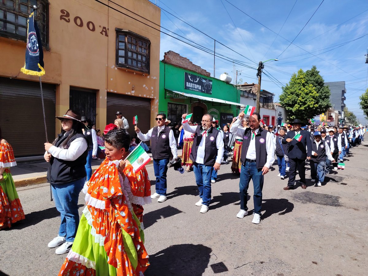 SindicatoPRESI's tweet photo. Presentes y con el orgullo a flor de piel. El Sindicato Único de Trabajadores del Municipio de Tulancingo de Bravo participó con honor en el desfile conmemorativo al 216 Aniversario del Inicio de la Independencia de México.  ¡Es un gran orgullo ser mexicanos! https://t.co/zTrscPI16t