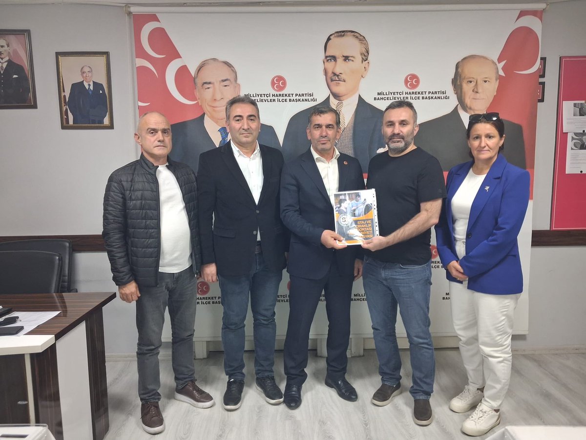 CirakStajFED's tweet photo. İSTANBUL’DAN ADALET VE ÇÖZÜM ÇAĞRISI ⚖️
Bugün bizleri makamında ağırlayan, staj ve çıraklık sigortası mağdurlarının yıllardır süren TAM SİGORTA mağduriyetini dikkatle dinleyen Milliyetçi Hareket Partisi Bahçeliever İlçe Başkanı Sayın  @MuammerFettah Bey e teşekkür ediyoruz. 
@dbdevletbahceli
@MHP_Bilgi
@MhpTbmmGrubu
@_MHPistanbul_
@BBvolkanyilmaz
@MHPBahceIievler
@MHPESENYURT2026
@nevintaslicay
@muharremvarli01
@gokayyuksel10
@MehmetTaytakMHP 
@mhpvahitkayrici
@SermetAtay
@LeventUysalNEV
@MKalayci42
@abdurrahmanbask
@erkanakcay45
@zuhal_karakoc
@PrfDrFilizKilic
@AyseSibelErsoy
@drpelinyilik
@buyukataman
@kamilaydinmhp
@E_SemihYalcin
@M_Levent_Bulbul
@KarakayaMevlut
@hlmdrgn
@ismailozdemirrr
@oozgurbayraktar
@EOzdasli
@KOTRAMurat
@mustafacavusmhp
@Mustafa_ertekin
@OsmanGurBeyoglu
@YavuzTellioglu
@fth_cetinkaya
@PrHasanKalyoncu
@MehmetFendogluu
@ifarukaksu
@ilyastopsakal
@sadirdurmaz
@ahmet__yurdakul 
@yasaryldrmMHP
@TmrOsmanagaoglu
@aliucakTR
@kocakkonuralp
@musakucuk2934
Yıllardır verdiğimiz hak mücadelesinde en büyük beklentimiz, alın terimizin değer görmesidir. Bugün gördüğümüz ilgi ve samimiyet, bizlere umut vermiştir.
Vatan evlatlarının çocuk yaşta döktüğü alın terine sahip çıkılması, siyasi bir mesele değil; vicdan, emek ve adalet meselesidir.
Bizleri dinleyen, mücadelemize değer veren ve bu haklı davaya duyarlılık gösteren Sayın Muammer Fettahoğlu ve ilçe yönetimine teşekkür ediyor; bu yaklaşımın tüm karar vericilere örnek olmasını temenni ediyoruz.

Alın teri kutsaldır. Vatan evlatlarının emeği sahipsiz değildir!

Saygılarımızla,
Staj ve Çıraklık Sigortası Mağdurları Federasyonu

3308 Yasa Bahanesiyle
#StajyerçıraklarıKandırdınız