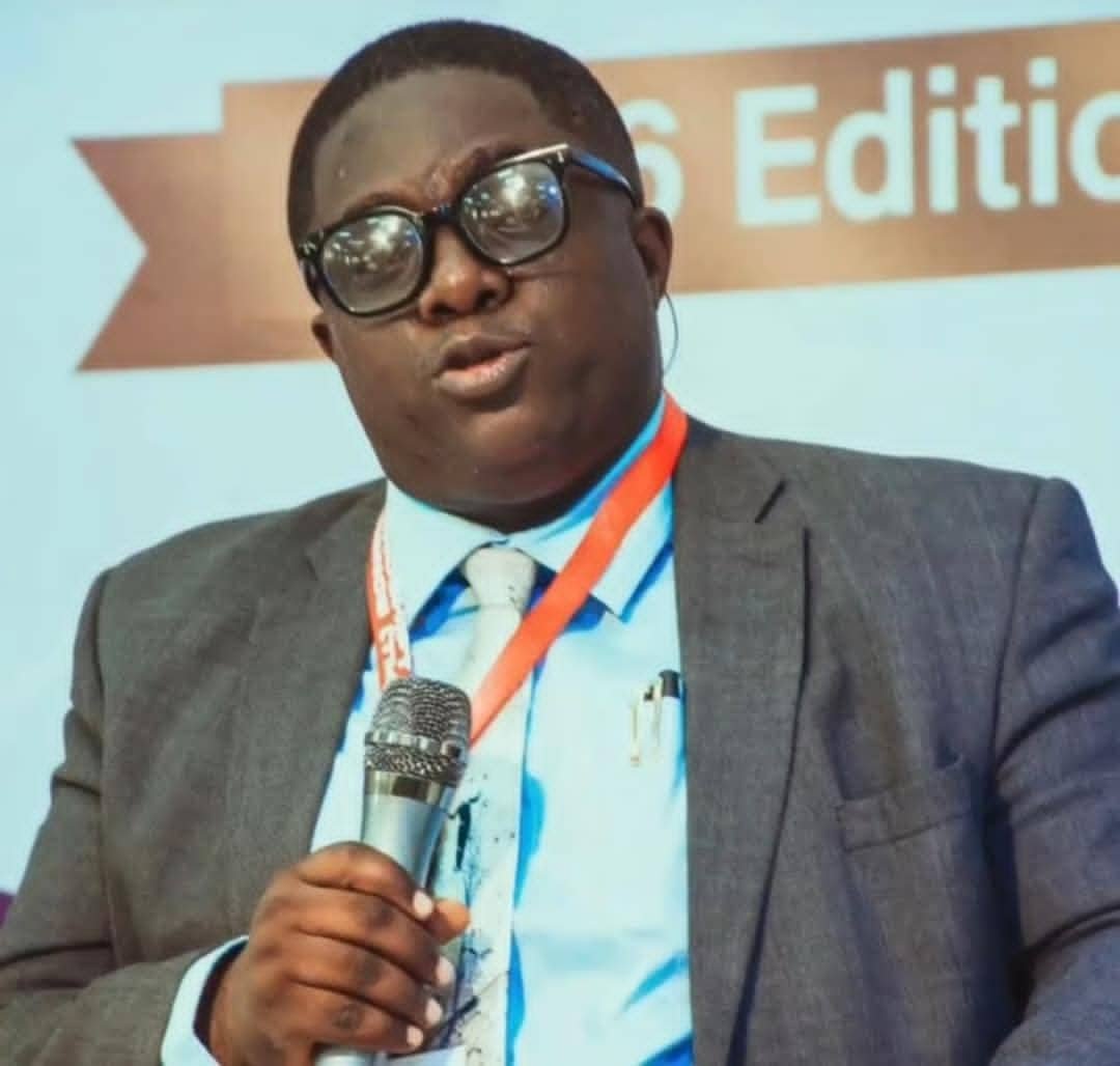 ASamuel15768's tweet photo. *🚨 BREAKING NEWS | EKSU GETS NEW REGISTRAR*

Ekiti State University (EKSU), Ado-Ekiti, has appointed Dr. J Babatola as the University’s new Registrar.

Dr. J  Babatola becomes the 7th Substantive Registrar of Ekiti State University, taking on the administrative leadership of the University’s Registry.

The appointment marks another significant development in the administration of EKSU.

Congratulations to Dr. J Babatola on the new appointment.

We wish the new Registrar a successful and impactful tenure in office.