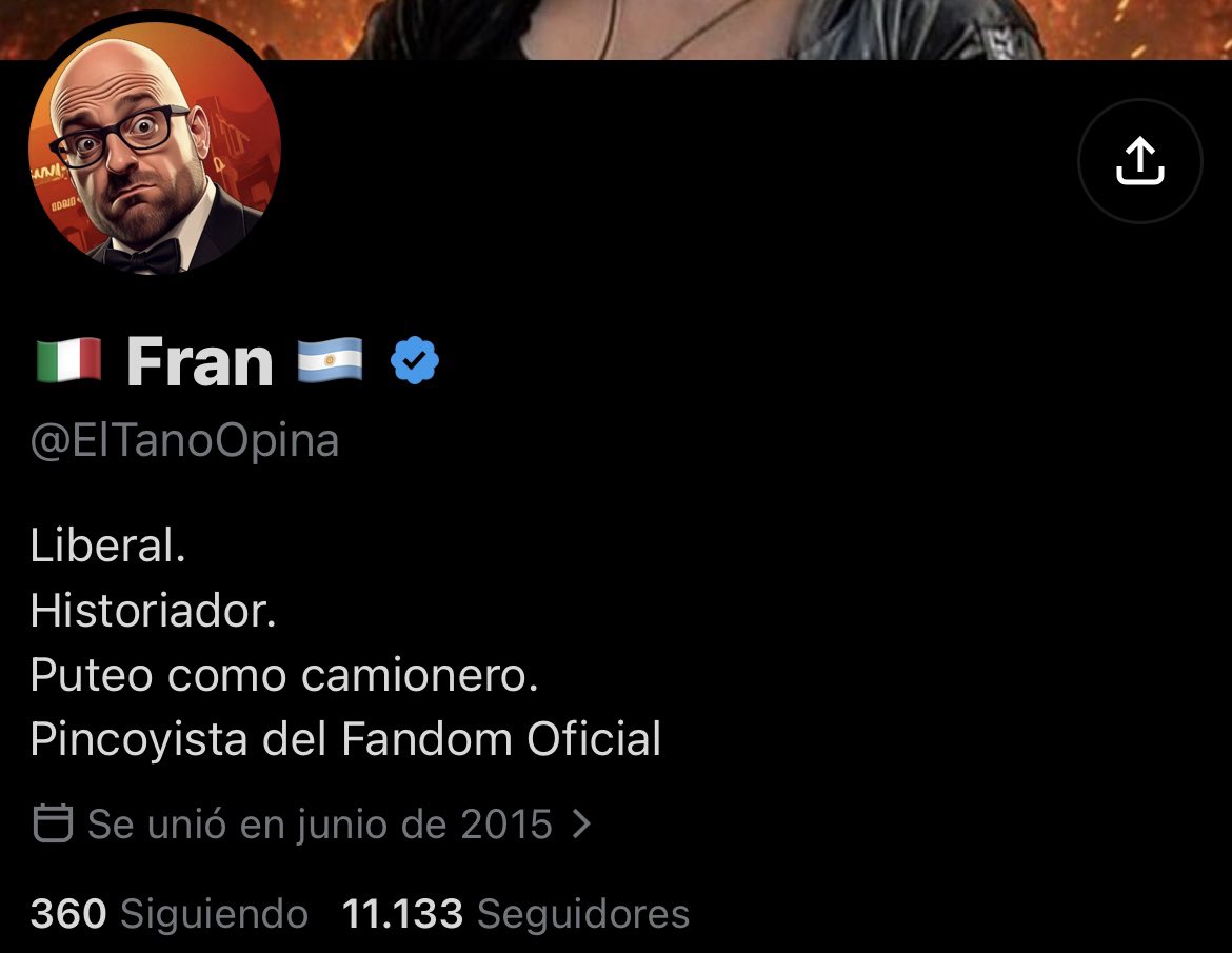 gh_comentario26's tweet photo. Con Uds. @ElTanoOpina Este es el nefasto solangista sinvergüenza y cara dura que tiene el tupe de criticar a todo el mundo por aquí, con ese rostro para nada agradable de ver, atrevido

#GranHermano https://t.co/FX7dIDiXnj