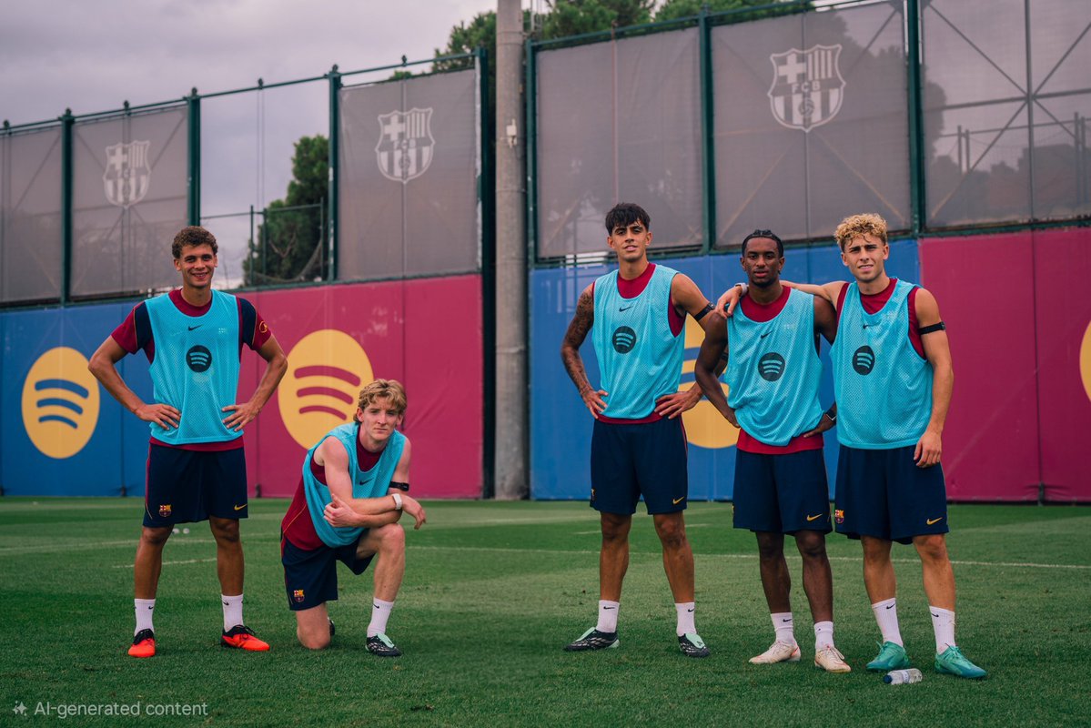 medamine690m's tweet photo. @Forca_Fcb صارت أفضل 😁 https://t.co/v3OuVUSssD
