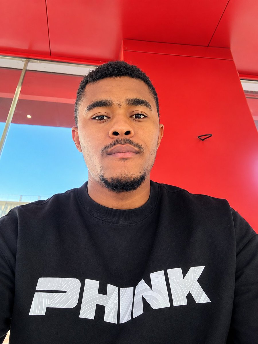 GOkoliocha's tweet photo. Hello everyone 🤠👋 https://t.co/NSNifkWyLZ