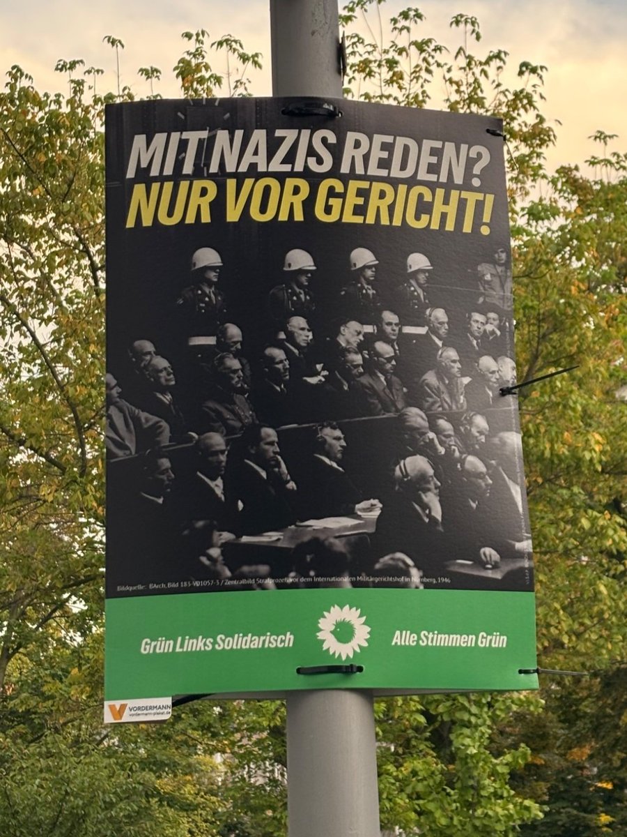 mainstreamwatch's tweet photo. Wer mit Nazi-Vergleichen das Dritte Reich relativiert, verharmlost den Holocaust, das größte Verbrechen der Menschheitsgeschichte, und gehört hinter Gitter. https://t.co/hn3wfM30bM
