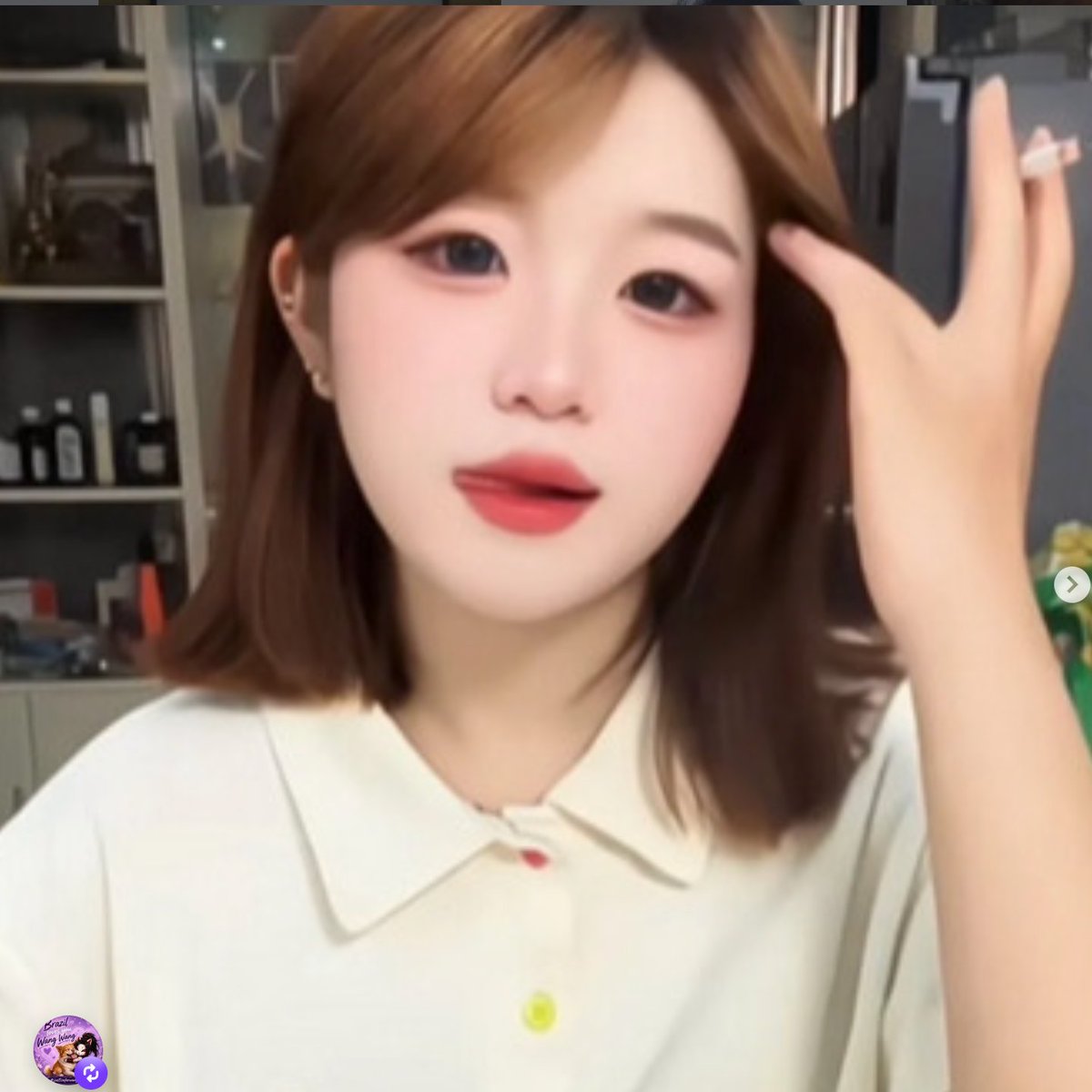 teamwangwang's tweet photo. ABUSER: Chen Siyu / 陈思雨  Recorded herself viciously beating a kitten to death and posted it on social media. The video can be hard to watch for even seasoned activists. She changed her WeChat profile picture to a photo of the kitten’s body as an act of provocation. https://t.co/HkNpQFoQeu