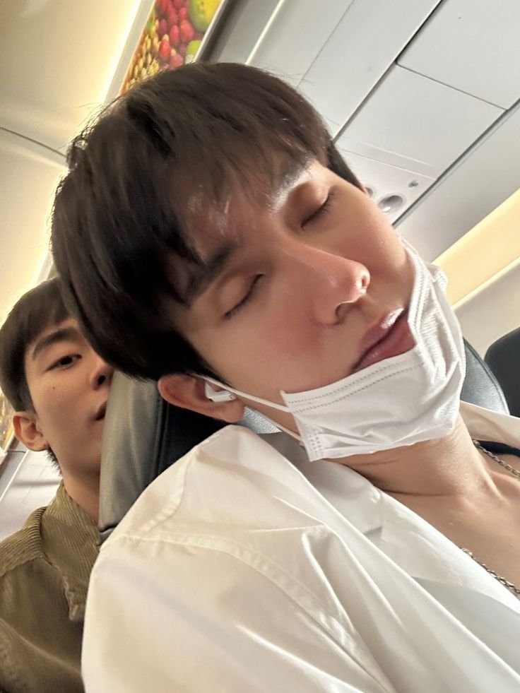 kkasiboo's tweet photo. 🦊🍅💤 https://t.co/qA1E7L9uPG