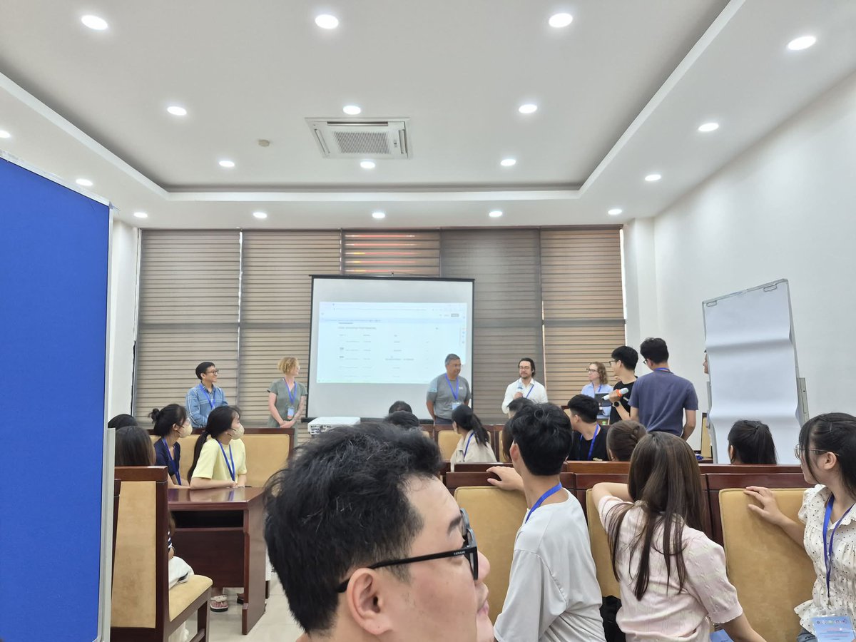 RyanFillmoreMD's tweet photo. Another successful conference with our amazing team of neurologists sub specialized in Neurocritical care, Stroke/Vascular, and Epilepsy! #Vietnam #HNSEMCCM2026 🇻🇳 🧠 https://t.co/6OO5YEnukx