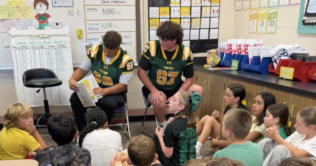 CPlunkett680's tweet photo. Extremely thankful for the opportunity to read to Indian prairies fifth graders today! Nothing more rewarding than giving back to my community! https://t.co/cfsQeqgIHz