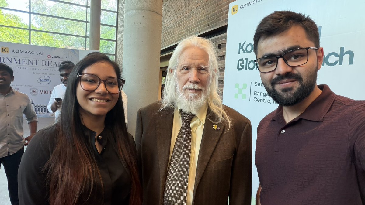 piyushgarg_dev's tweet photo. Earlier this week I got a chance to meet Whitfield Diffie (In Center) and @rishikagupta__ (Left one) creator or Diffie-Hellman algorithm for sharing secret keys over public network.

Will share my learnings in upcoming video. https://t.co/j6CfT13tXT