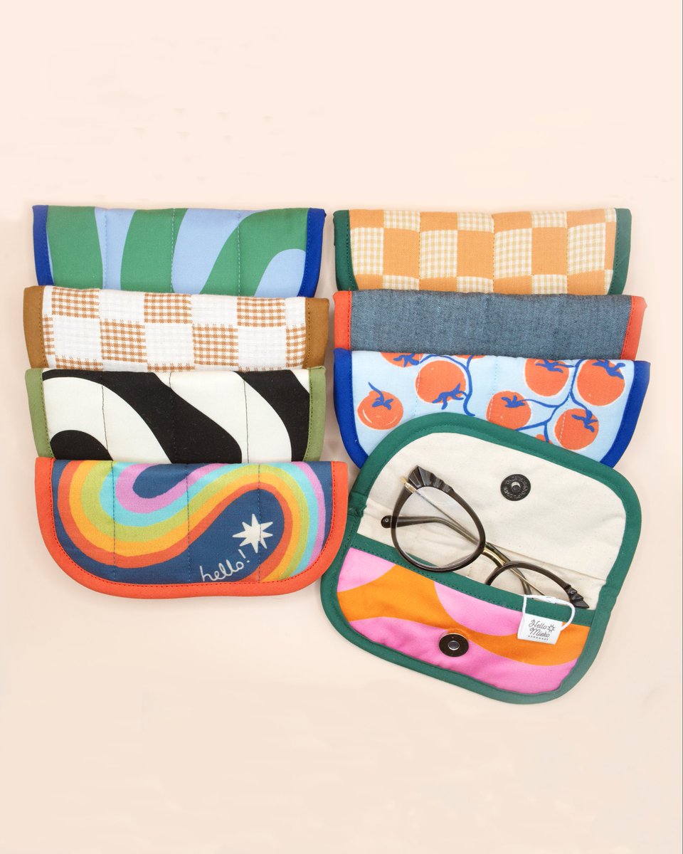 fadmarket's tweet photo. #FADMakerSpotlight 🧵✨

Meet Hello Mieko Handmade, created by Jersey City–based quilter &amp; textile artist Julia Dorff.

Colorful laptop cases, accessories, illustrated catnip toys + more — all handmade by Julia.

Find Hello Mieko this Sunday at Open Streets on Montague!

⏰ 12–6 https://t.co/sg6azh2RMI