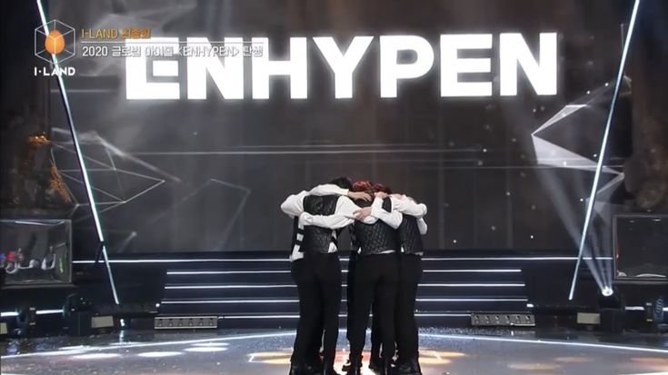 kh_bina5's tweet photo. 6 years ago, enhypen was formed with 7 MEMBERS 
#enhypen #iland #heeseung https://t.co/5q1gLIJI4U