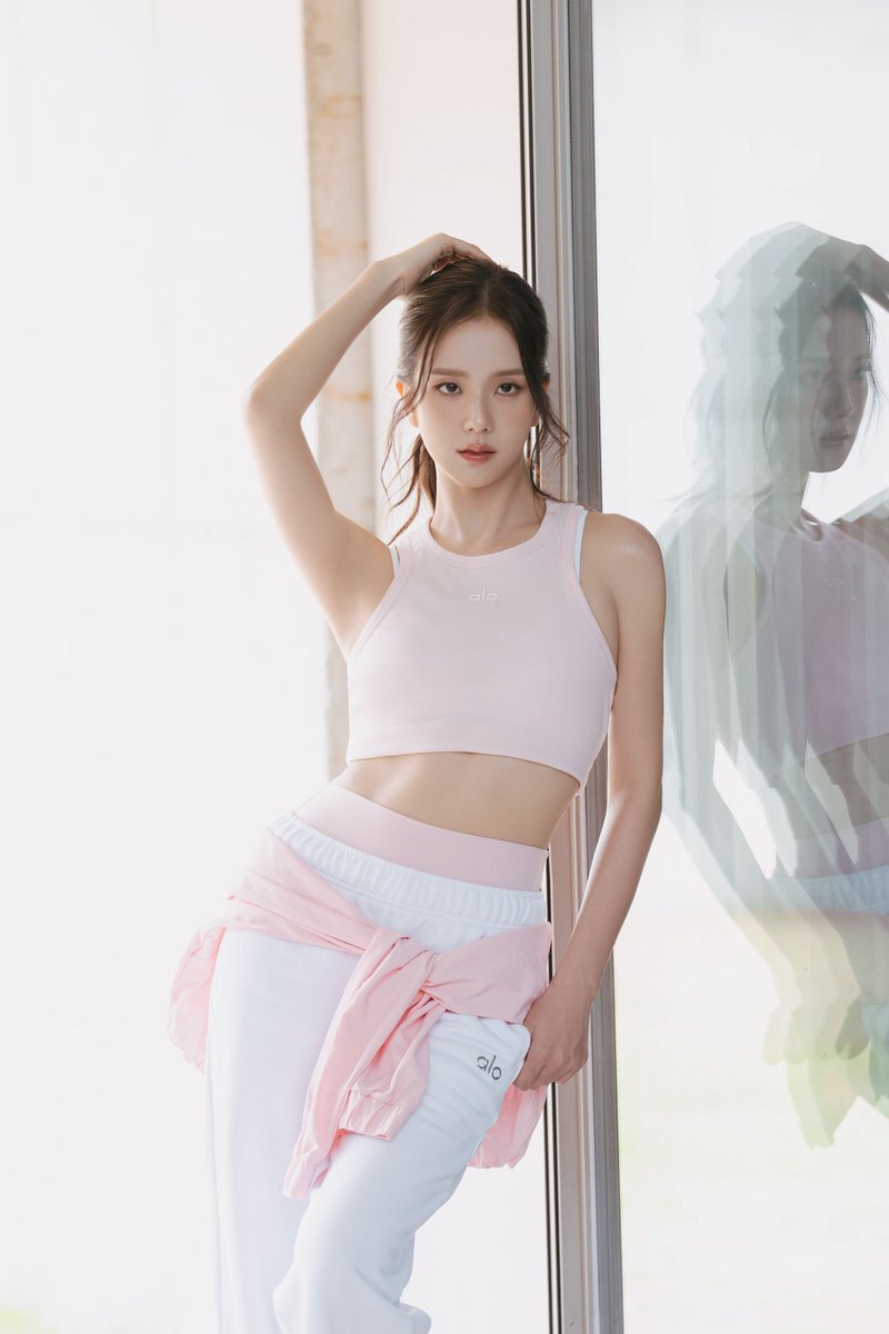 MyQueenSoyaa's tweet photo. @AboutMusicYT https://t.co/UbVZ6UsaiG