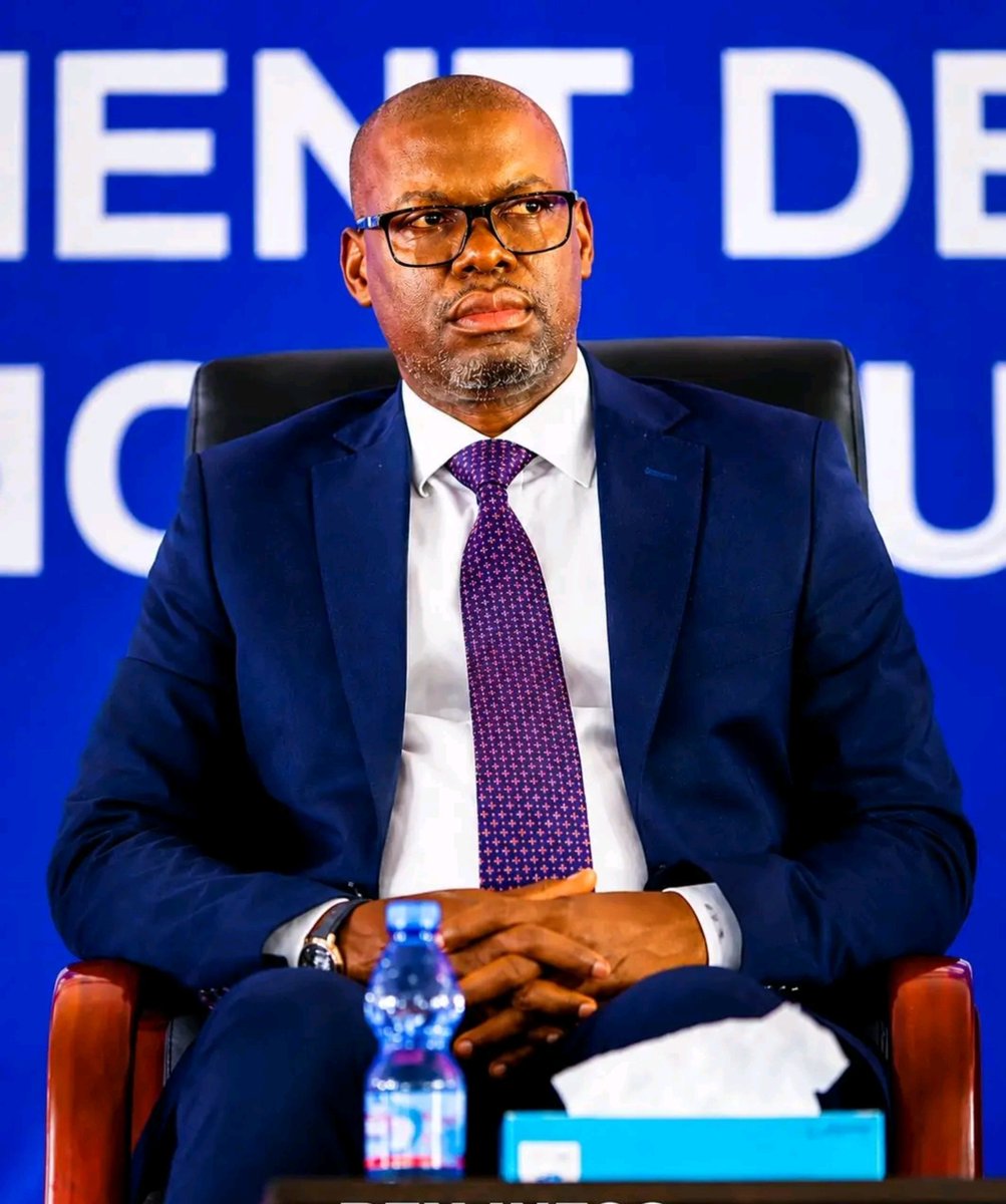 kanku_abra4225's tweet photo. #Urgent 🔴🔴🔴
#HAUT_KATANGA
JACQUE KYABULA EST DE RETOUR  À LUBUMBASHI. 
@MariaMB37270 https://t.co/MI9vIvbfor