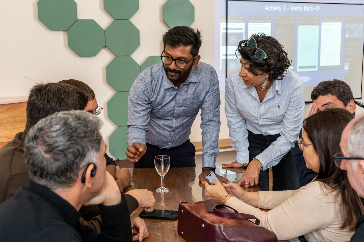 profradhatech's tweet photo. Lectured on the future of Internet, Authenticity in the age of AI, Digital Identity, and Verifiable Credentials to the law makers and developers taking part in the Catamarca On-chain program. Thank you @AcademyPolkadot for the opportunity to be part of the instructional team! https://t.co/sEU225wzhK