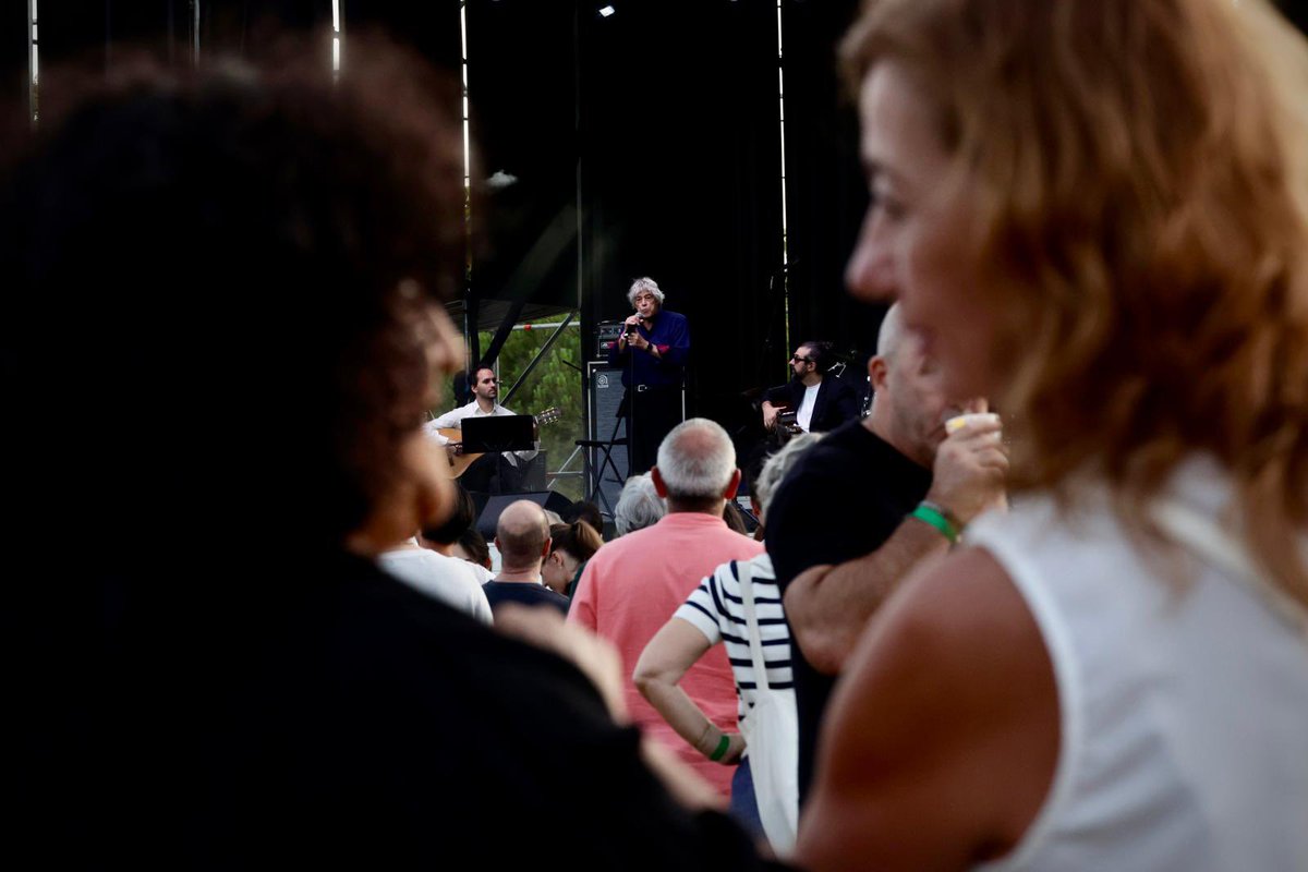 F_Armengol's tweet photo. Hace 50 años, el Festival de los Pueblos Ibéricos significó mucho más que un festival. En una España que empezaba a abrirse camino hacia la democracia, miles de personas se reunieron para celebrar la libertad, la diversidad de nuestras culturas y el derecho a expresarse.

Hoy volvemos al mismo lugar para recordar aquel espíritu y celebrar todo lo que hemos construido desde entonces. Porque la libertad, la cultura y la convivencia no son conquistas definitivas: son valores que cada generación debe cuidar y defender.

Qué alegría volver a Cantoblanco y formar parte de esta historia.