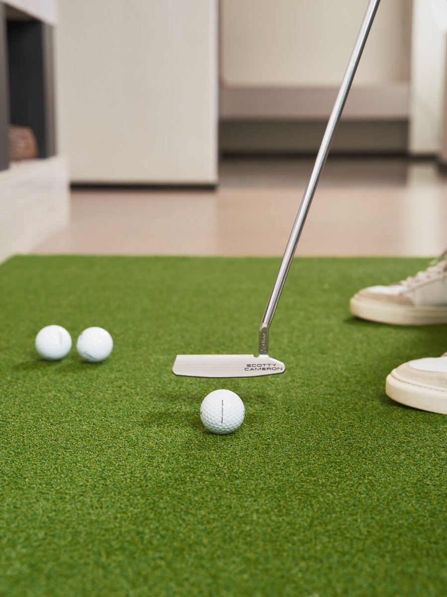 She5400's tweet photo. After a lesson, I was at the valley course on a temperate day. For contact, the swing felt comfortable and elastic. I was with a runner, and we were upbeat. I felt invigorated. #GolfDay #GolfForm https://t.co/YOwLrfbgpu