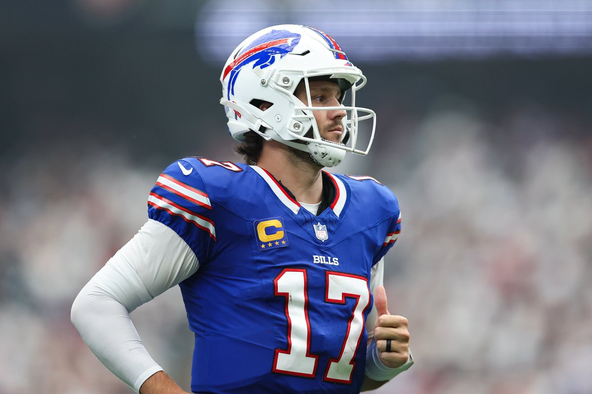 CaesarsSports's tweet photo. THE PUBLIC IS HAMMERING BUFFALO 🚨

88% of the Money on Bills ML
83% of the Tickets on Bills ML

56% of the Money on Bills Spread
61% of the Tickets on Bills Spread https://t.co/8q3bvwVLGj