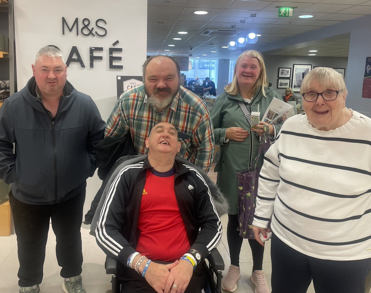 arcni_teamTILII's tweet photo. It was great to be at the Learning Disability Forum alongside @BelfastTrust staff, carers and our fellow peers. Working together, we can make a real difference. Together, we can help make life better, for carers and for us, their loved ones. #coproduction ❤️TILII @arcnidirector https://t.co/BLRtfSb5KG
