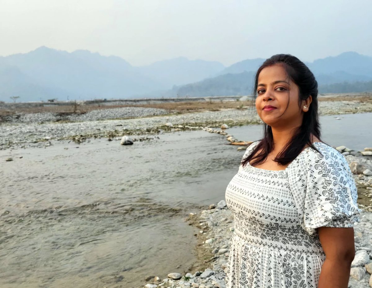 emilywalker7qco's tweet photo. Mountains, jungles, tea gardens, and the Ghish River. Another day in the Dooars flew by in the blink of an eye! Video coming this weekend. https://t.co/F1Sr3EVj8s