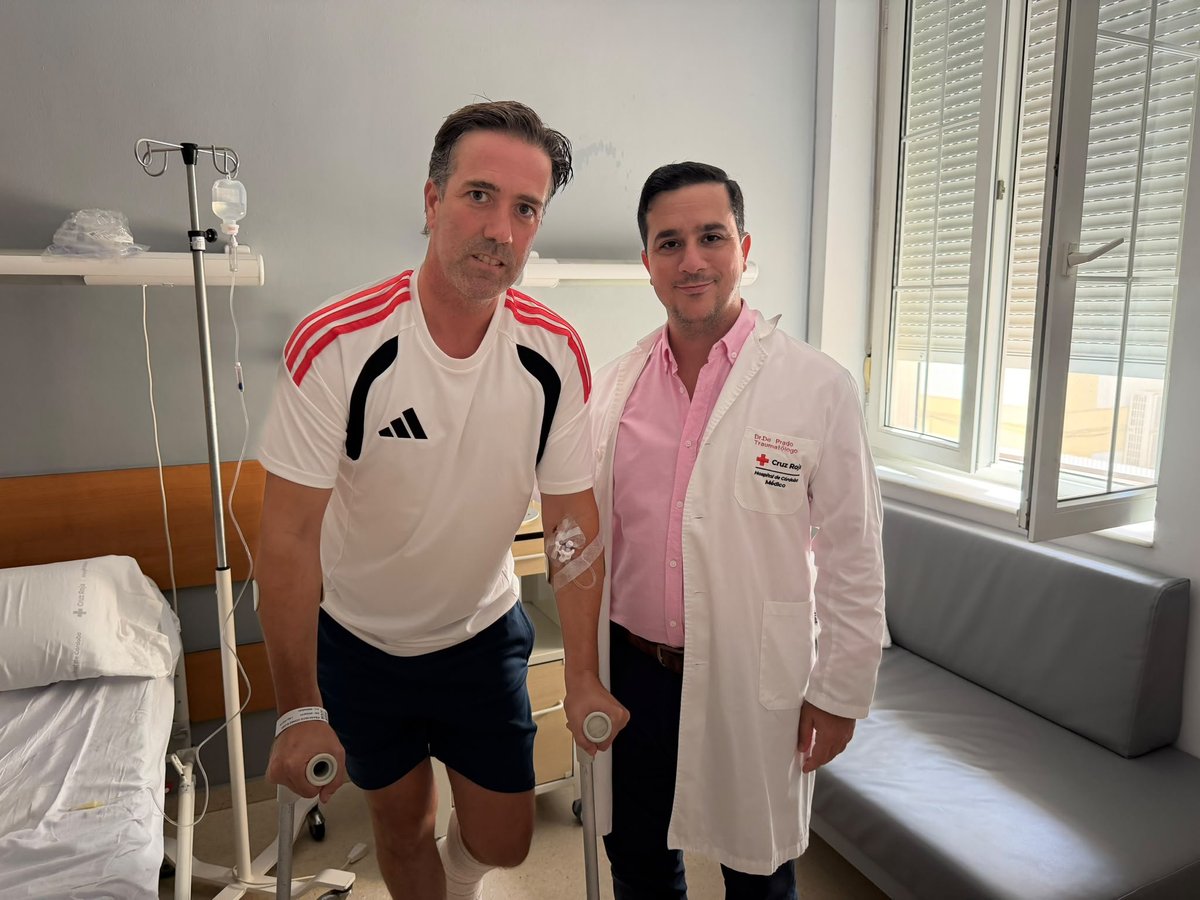 HcrCordoba's tweet photo. Francisco Algaba, banderillero de la cuadrilla de Roca Rey recibe el alta tras operarse de una rotura en el talón de Aquiles izquierdo, tras una caída que sufrió en una corrida en Murcia el domingo.

Fue trasladado al Hospital e  intervenido por el Dr. de Prado traumatólogo. https://t.co/QXKKBEAupU