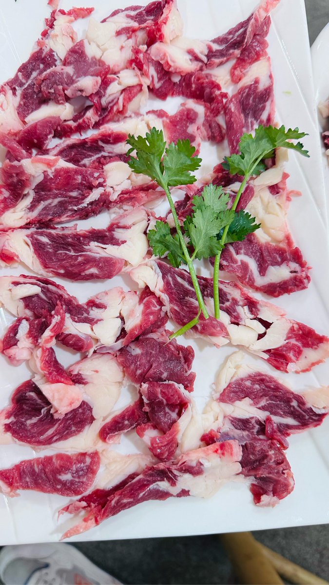 KathrinBalkus's tweet photo. This grass-fed beef mince is chef’s kiss! Super lean, juicy, and zero weird aftertaste – perfect for weekend Bolognese or quick meatballs.  #FoodFind #IngredientWin https://t.co/GMRk1PII1s