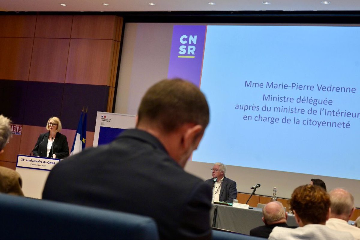 MariePierreV tweet picture