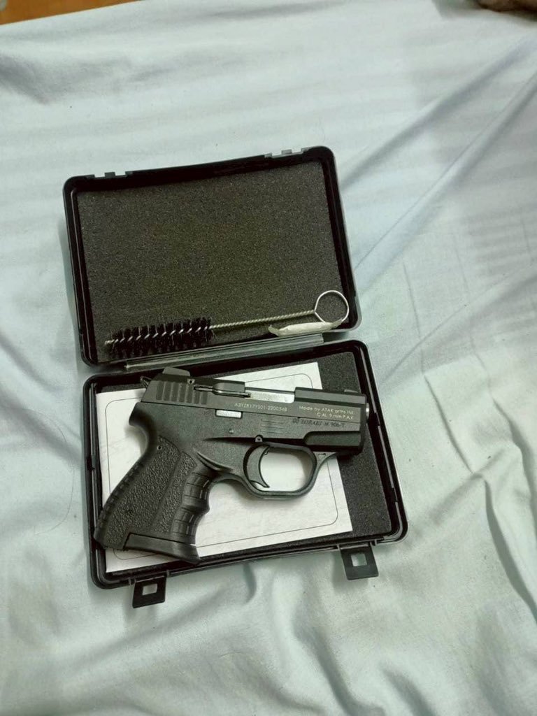 SandyMarrinw's tweet photo. โซรากิ .380ACP  อุปกรณ์กล่องครบ  แถมลูก 20 นัด💥 
ราคา 5,000 บาท จัดส่งด่วน 1-2 วัน📦
สนใจเพิ่มเติม 🆔: @273vtown  มี @ นําหน้า
#ปืนเถื่อน #ปืนไม่มีทะเบียน #ปืนหลุดจํานํา https://t.co/1tZS1Ht8Ql