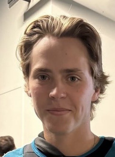 calesslurpee's tweet photo. holy hair recline https://t.co/InnO6Ojo2W