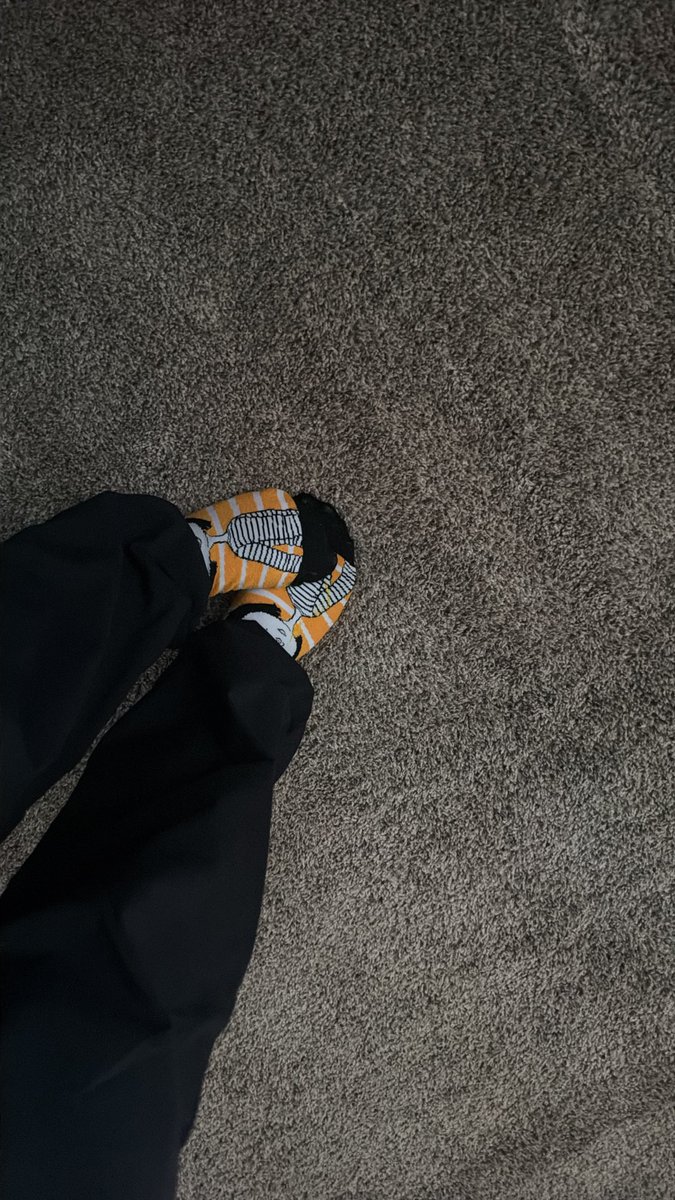 brattynessa0's tweet photo. you like my socks? #femdom #findom #michigan #send https://t.co/Jxxbn8ZeKO